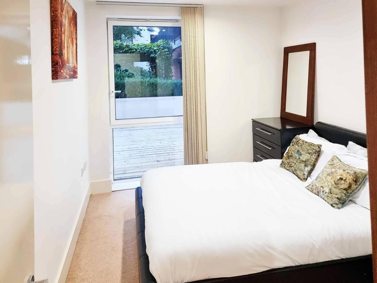 Your Riverside Home 2 With Private Balcony ロンドン エクステリア 写真